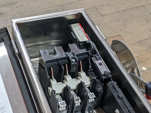 30 Amp. Square D, HU361-DSEI2, Safety Disconnect Switch, 3 Pole, 30 HP, 600 V, Heavy Duty - Image 6