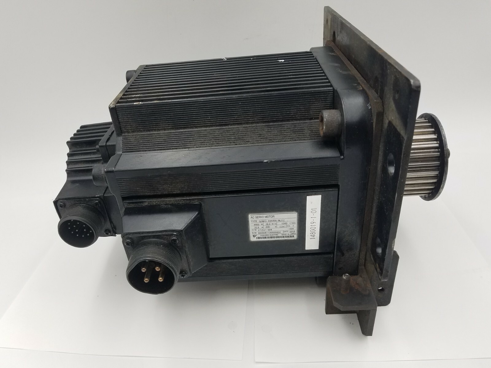 4.4 KW Yaskawa Electric #SGMG-44AWA-NJ12, Servo Motor, 200 V, 28.4 Nm, 32.7 Amp - Image 1