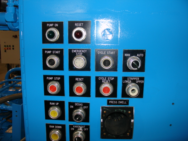 44 Ton, Williams, 21.5x17", up-act, 26" daylight, 12" stroke, 25 HP hydraulic system, 41" work hght, #34 - Image 2