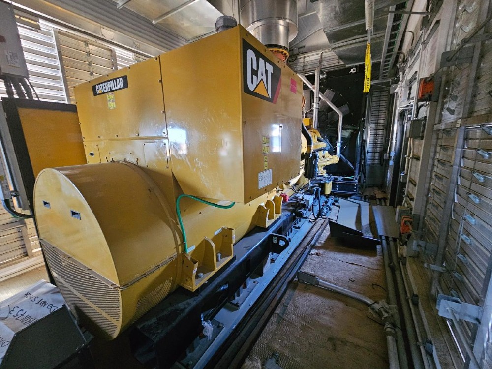 3100 KW Caterpillar #C175-16, diesel generator set, open-skid, 4160 Volts, 2015, new surplus - Image 7
