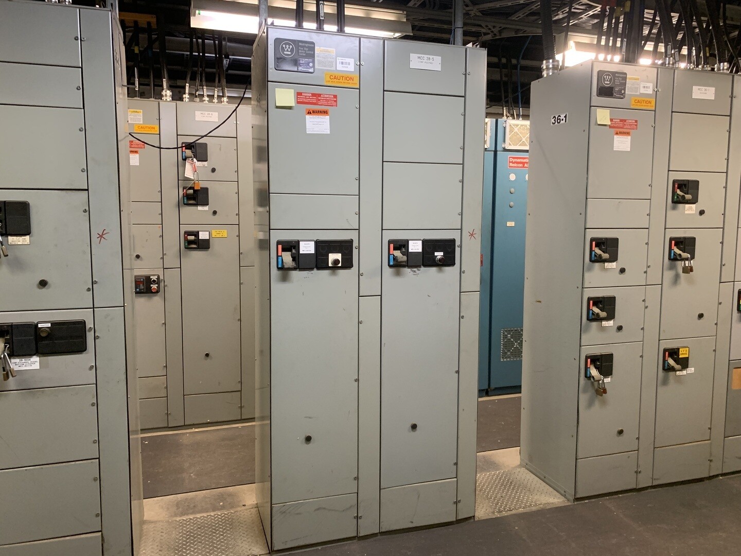 Westinghouse, five star double-sided mo, 4 Buckets, 1000 Amps, 600 V, 3 phase, 3 W., 1988 - Image 1