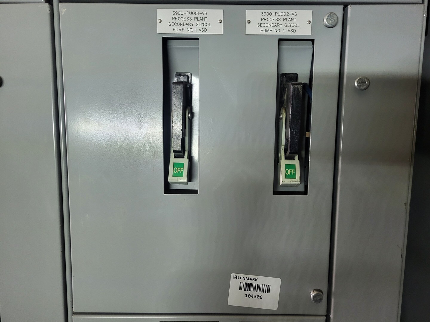 Siemens, dual circuit breaker mcc, 80 Amps, 600 V, 50 kA RMS Sym - Image 1