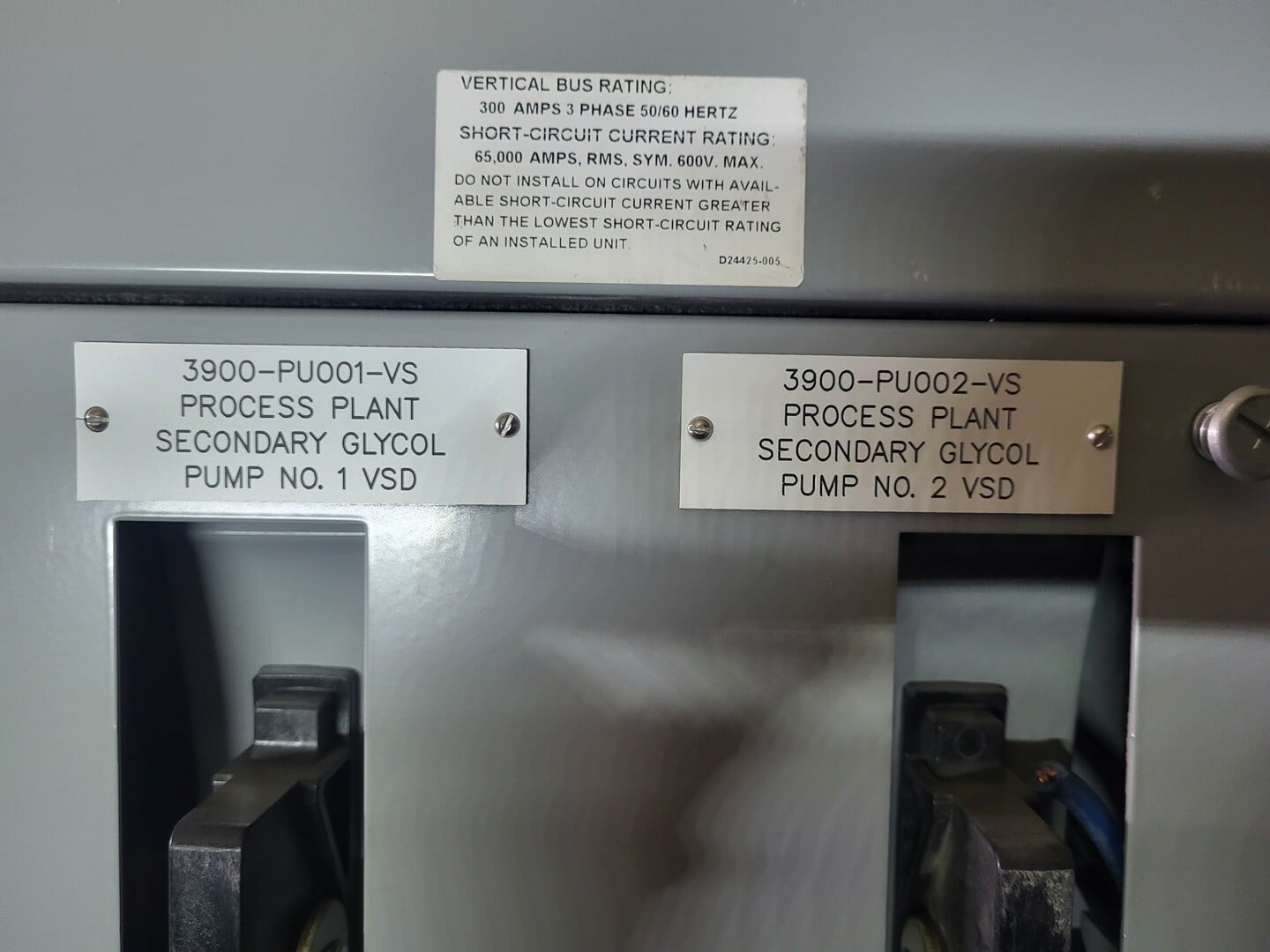 Siemens, dual circuit breaker mcc, 80 Amps, 600 V, 50 kA RMS Sym - Image 4