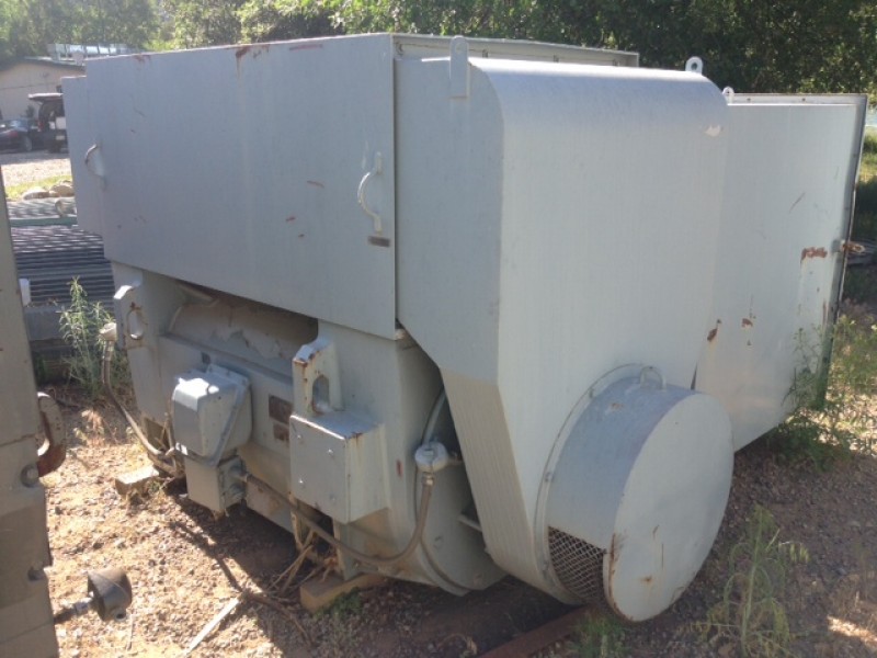 1000 HP 3600 RPM Toshiba, Frame 400, TEFC TC, BB, 1.15 service factor, 4160 Volts - Image 2