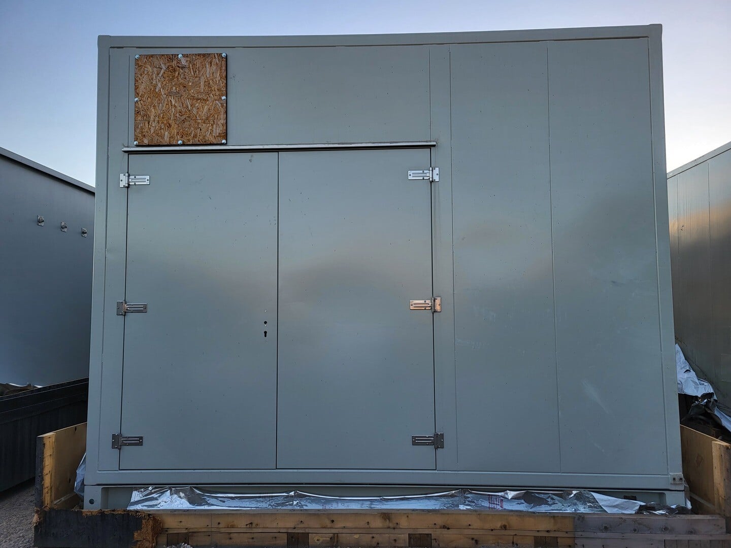 Insulated Sound Attenuated Enclosure, 513.5" x 157" x 128" Inside Dimension, (4) 40.25" x 3" x 91.5" Side - Image 3