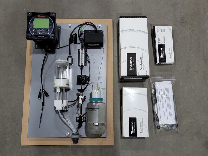 Thermo Scientific #2111LL, Low-Level Sodium Analyzer Package, 0-10 ppm Measurement, 40 mL/min. Flow Rate - Image 1