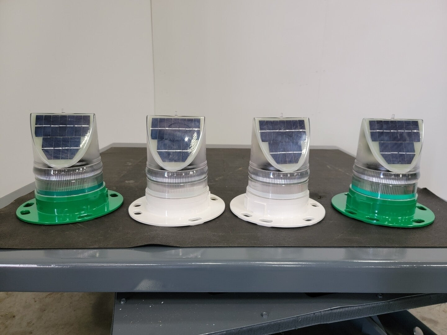 Avlite Systems, 4 Case - Avlite Solar Aviation And Taxiway Light Kit - Image 3