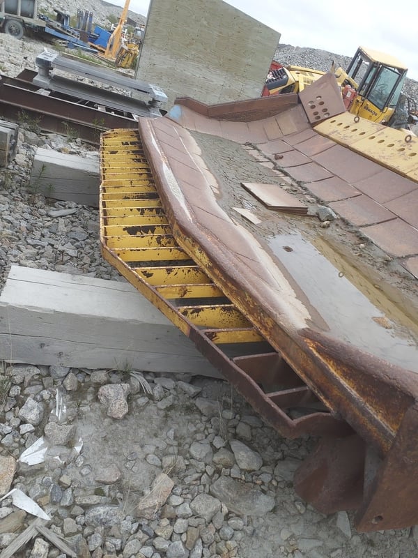 Komatsu #D375, Dozer Blade - Image 8
