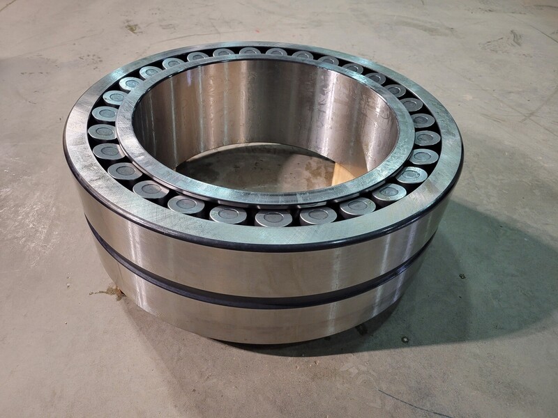FAG 24084-B-K30-MB, Spherical Roller Bearing, 420 mm Bore, 620 mm Outside dia., 200 mm Width - Image 1