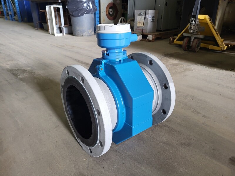 Endress & Hauser #50W2H-UL0A1RC2BAAA, Electromagnetic Flowmeter, 8", Class 150 - Image 1
