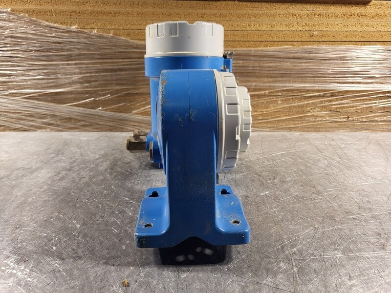 Endress & Hauser #93PA1-AB3F21N6BBAK, Prosonic Flow, 4"-160" Flow Sensor, 2"-60" Sensor Holder, 20-55 VAC - Image 7