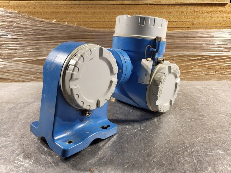 Endress & Hauser #93PA1-AB3F21N6BBAK, Prosonic Flow, 4"-160" Flow Sensor, 2"-60" Sensor Holder, 20-55 VAC - Image 8