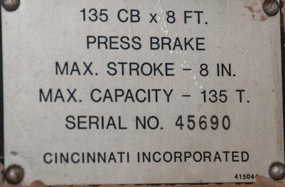 135 Ton, Cincinnati #135CB8, hydraulic press brake, 10' overall, 102" between housing, 8" stroke, 7" throat - Image 3