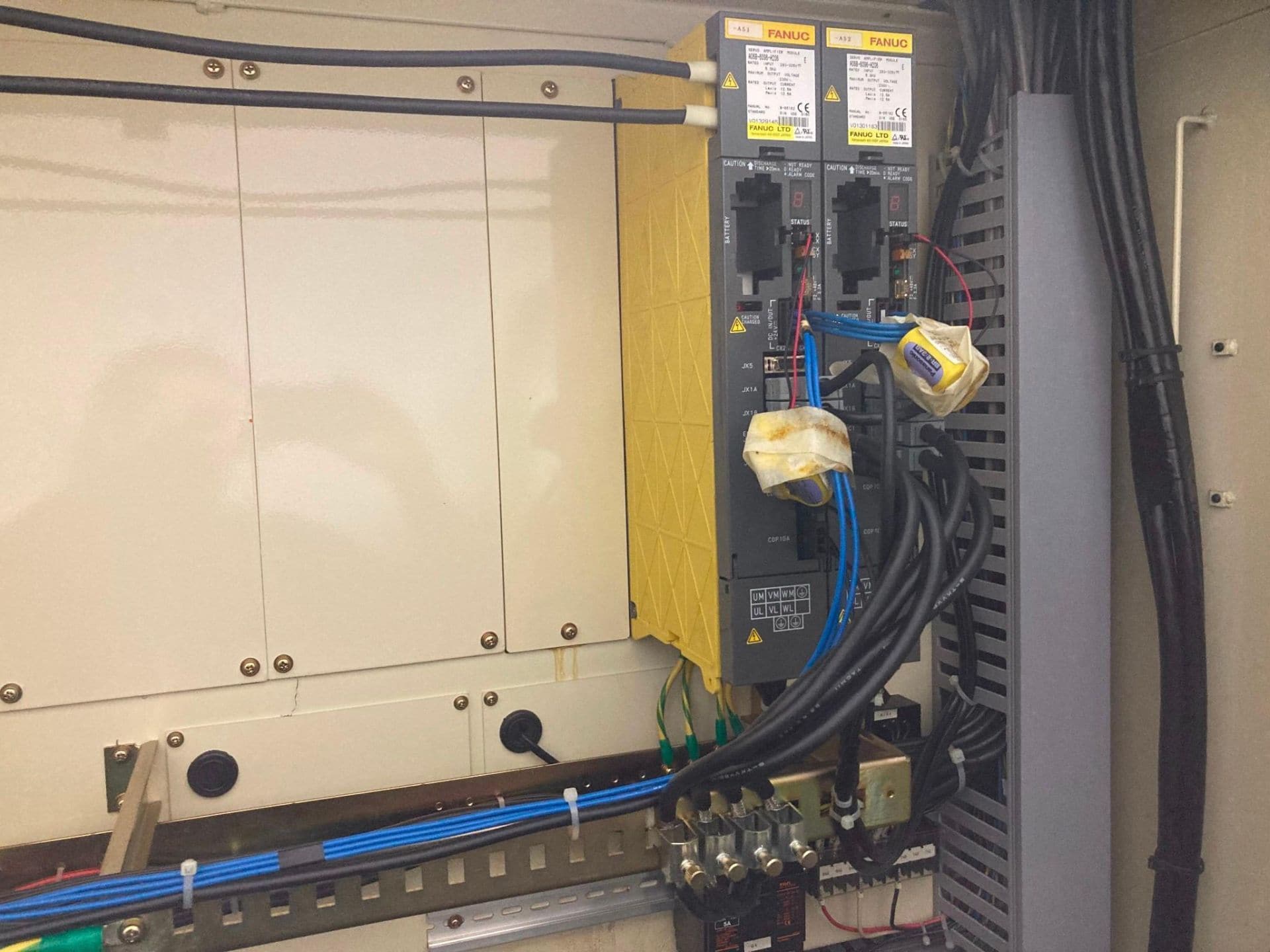 Nakamura Tome #WT-250, CNC Lathe, 9.8" swing, 8" chuck, 2" bar, Fanuc 18i-T, twin turret, chip conveyor - Image 6