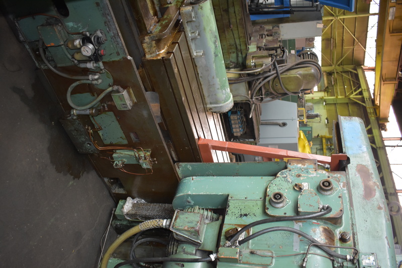 Cincinnati Milacron #425-266 Hypowermatic, horizontal-spindle production mill, rise & fall head travel - Image 4