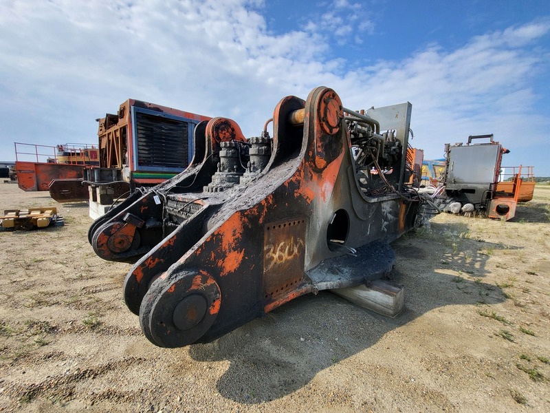 HITACHI EX3600-5 Parts: Superstructure/Main Frame - Image 5