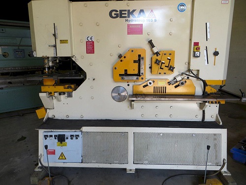 8" x 8" x 3/4" Geka #Hydracrop-165S, hydraulic ironworker, 165 ton, 20" throat, 20 HP - Image 2