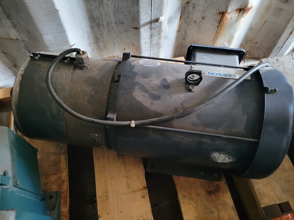 5/3 HP 1170/975 RPM Leeson C215T11FK3C, Frame 215TC, TEFC, 208-230/460 Volts - Image 1