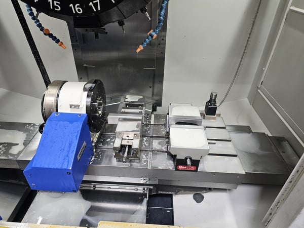 Brother #Speedio-S700X1, drill & tap, 21 ATC, 27.6" X, 15.7" Y, 11.8" Z, 10k RPM, BT30, 13.5 HP, 4-Axis - Image 2