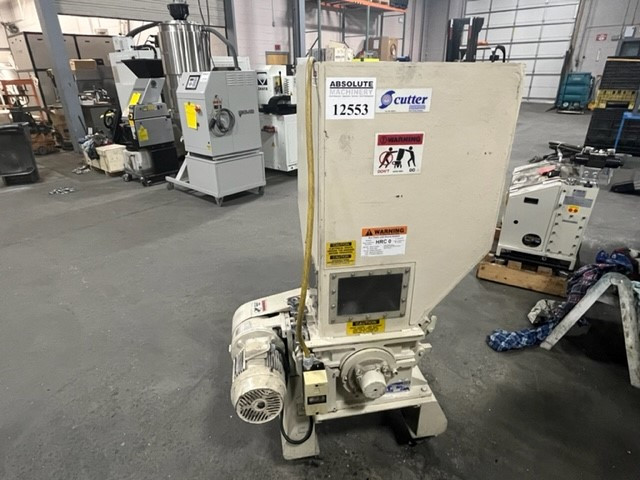 10" x 14" Nissui granulator, 2 HP, 1730 RPM, S cutter blades - Image 1