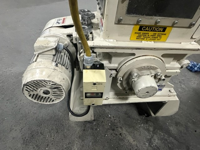 10" x 14" Nissui granulator, 2 HP, 1730 RPM, S cutter blades - Image 4