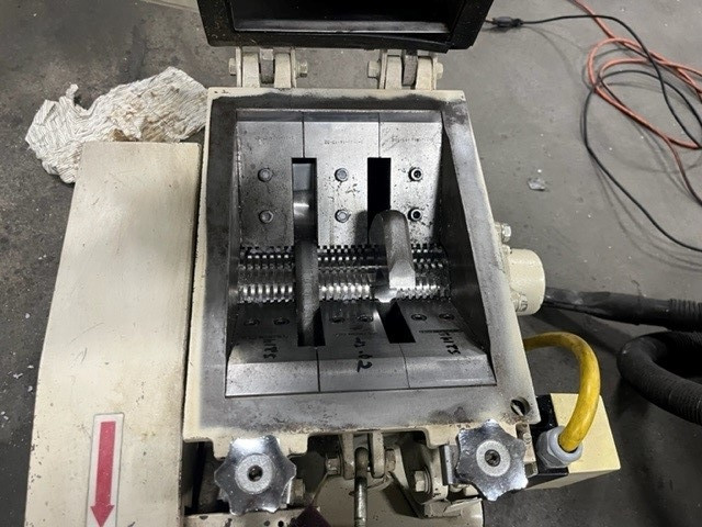 10" x 14" Nissui granulator, 2 HP, 1730 RPM, S cutter blades - Image 5