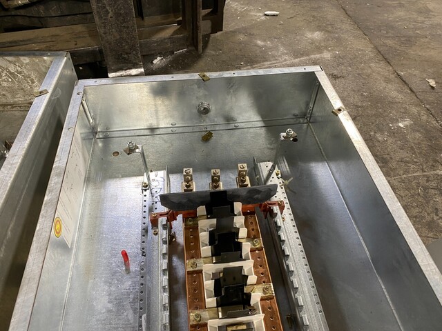 225 Amp. Cutler-Hammer, PRL2a, Pow-R-Line Panelboard, 277/480 Volts (4 available) - Image 4