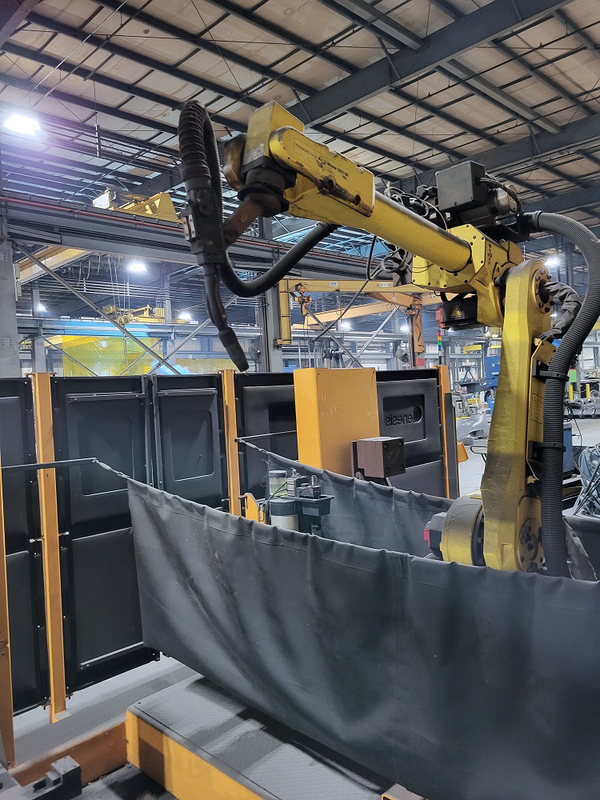 Genesis, Versa 2L, weld cell, Fanuc R-30IA controller, I-Pendant teach pendant, 2008 - Image 6