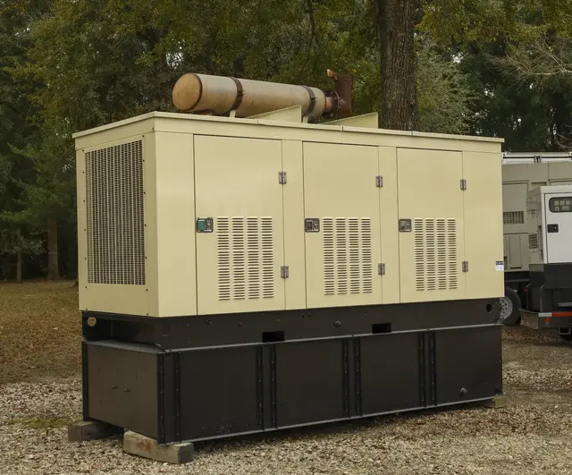 200 KW Generac #98A03897-S, generator, 120/208 Volts, 1200 hours, 2000, #091179 - Image 1