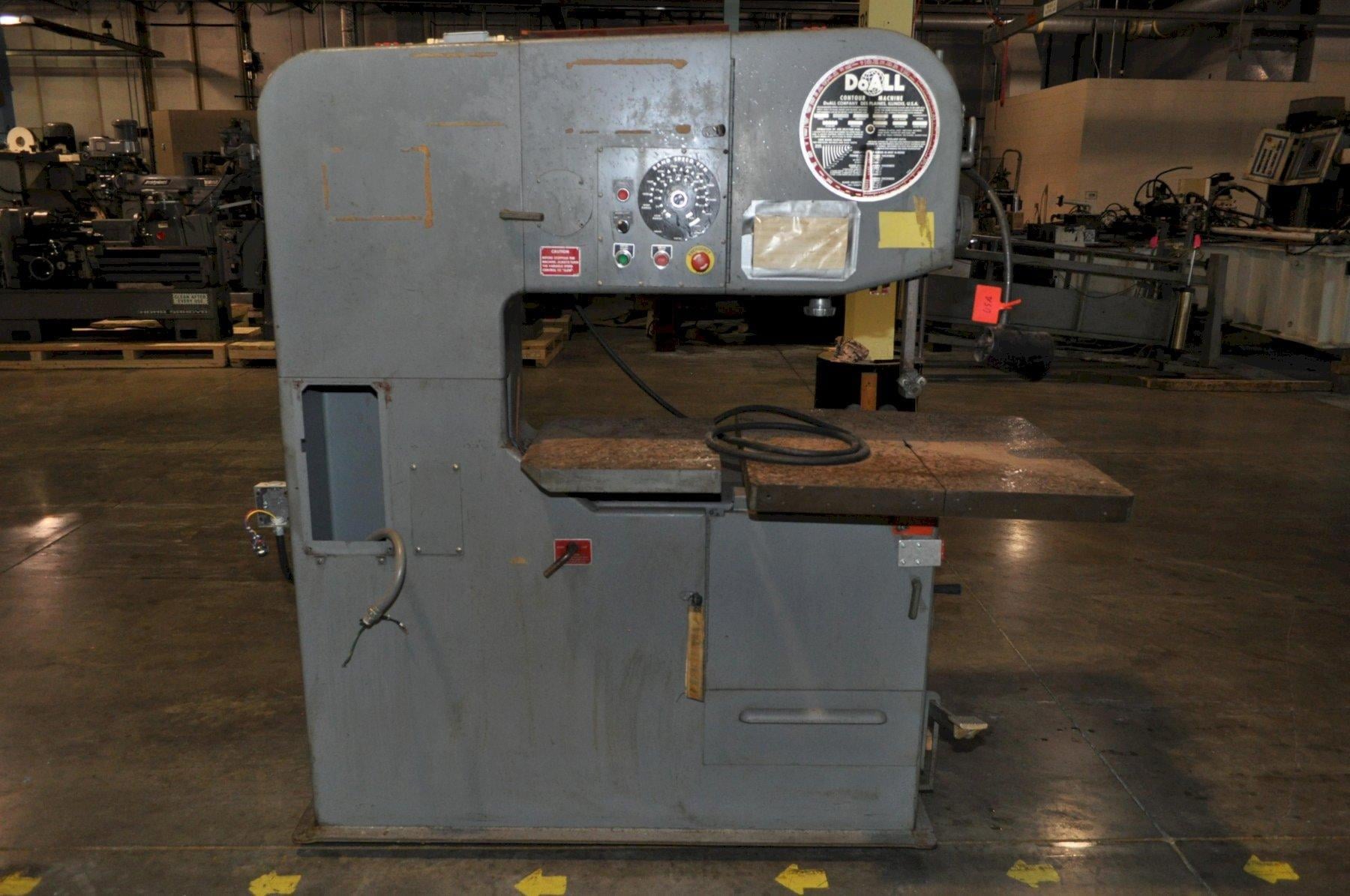 36" x 13" DoAll #36-13-20, vertical band saw, 5200 FPM, work light - Image 1