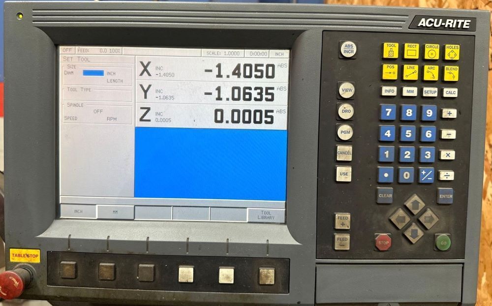 Kent #KTM-3VS, CNC vertical mill, 9" x42" tbl., 3 HP, R-8, 35" X, 12" Y, 15" Z, variable speed, Acu-Rite - Image 4