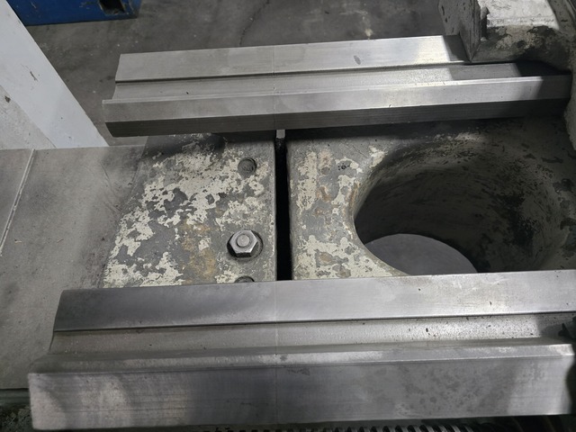 26"/29" x 75" Summit #26-4x60, gap bed engine lathe, 4-jaw chuck, 4.125" bore, inch/metric, 230 V., 3-phase - Image 8