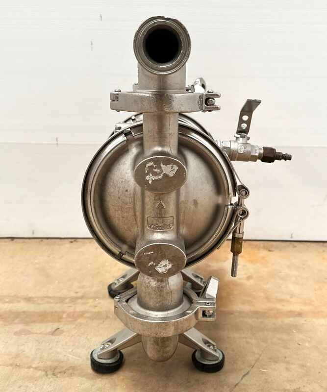 1.5" Graco #FD1122, Stainless Steel air-operated double diaphragm sanitary pump, 41 GPM, 50 cfm, 120 psi - Image 4