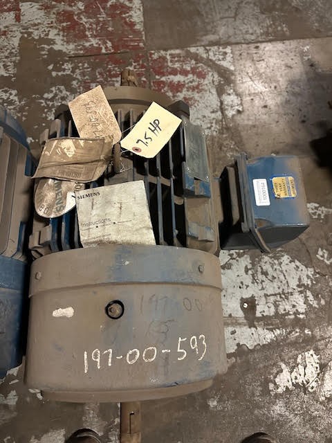 7.5 HP 875 RPM Siemens, Frame 284TZ, 230/460 Volts, Squirrel Cage, electrically OK - Image 2