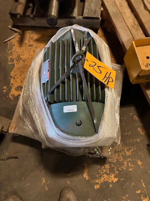 25 HP 1760 RPM Reliance, Fr. 284T, 460 Volts, Squirrel Cage, Refurb - Image 2