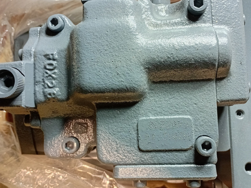 Hitachi #PG200479, piston pump, new surplus - Image 5