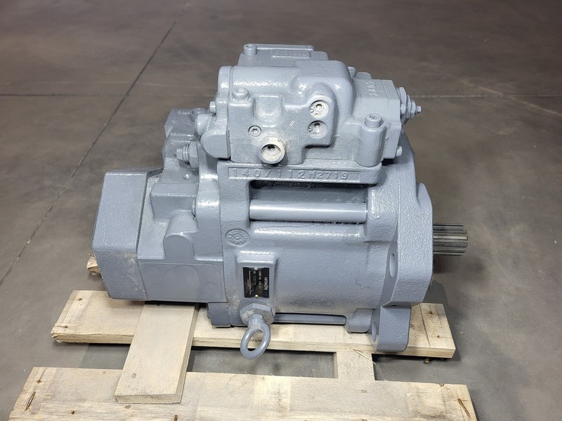 Hitachi #4447867, piston pump, new surplus - Image 4