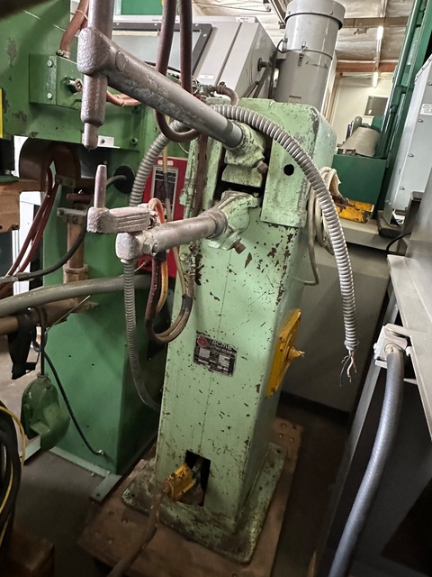 10 KVA Acme #0-24-10, Rocker Arm Type Spot Welder,foot pedal,timer,water cooled tips, 0-24-10 - Image 4
