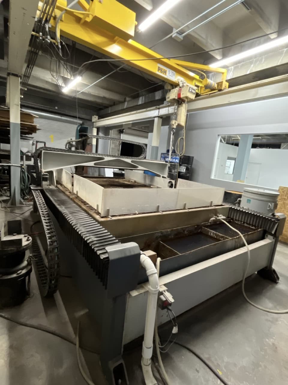 Flow #Mach-2-2030C, waterjet, FlowMaster Control, 6' x 10' table, 30 HP, 60000 psi, 2015 - Image 2