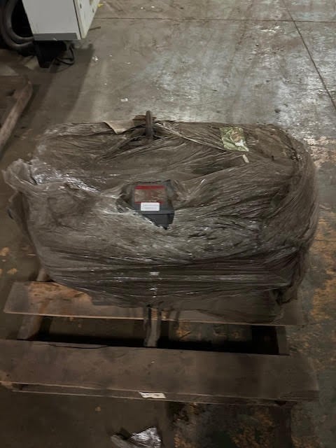 125 HP 1160 RPM General Electric, Frame 445TZ, 230/460 Volts, Squirrel Cage, Refurb - Image 2