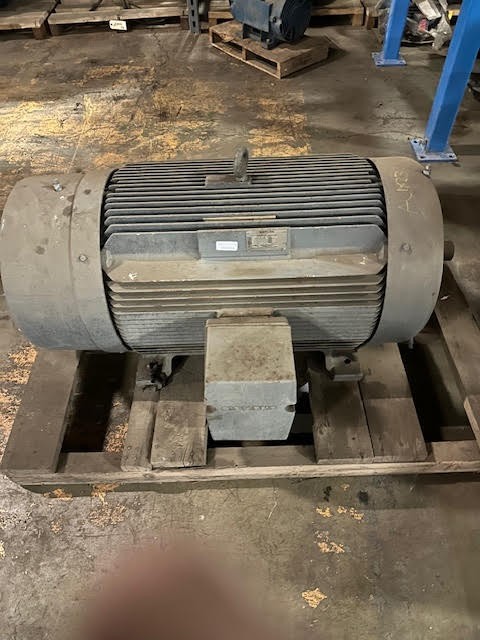 300 HP 1785 RPM Siemens, Frame 449TS, 460 Volts, Squirrel Cage, electrically OK - Image 2