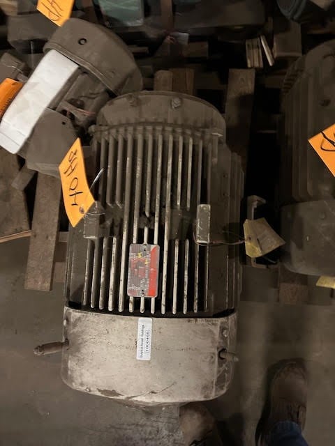 40 HP 1765 RPM General Electric, Frame 324TC, 460 Volts, Squirrel Cage, electrically OK - Image 2
