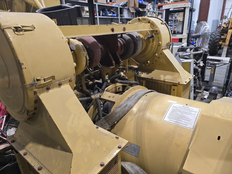 900 KW Caterpillar #3508, standby diesel generator set, 4160 Volts - Image 9