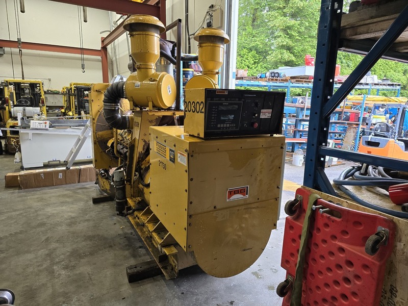 545 KW Caterpillar #3412, diesel generator, 817 HP, 480 Volts, 1997 - Image 10