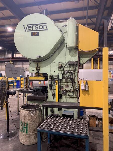 150 Ton, Verson #150-OBG, single crank mechanical metal stamping gap frame press, 12" stroke, reconditioned - Image 3