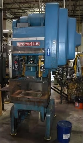 45 Ton, Bliss #C45, variable speed OBI press, air clutch & brake, 3" stroke, 12-1/4" Shut Height, 7.5 HP - Image 3