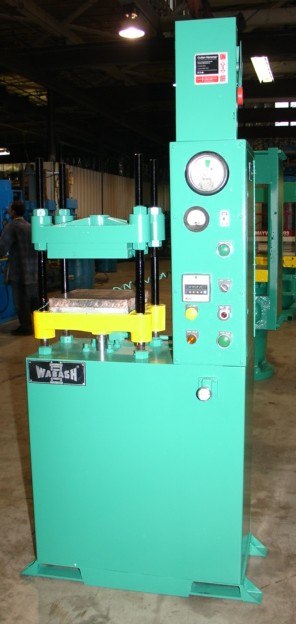 12 Ton, Wabash, 12" x12", up-act, steam/oil pltns, 4" -13" DL, 6" stroke, self-cont., #1530 - Image 1
