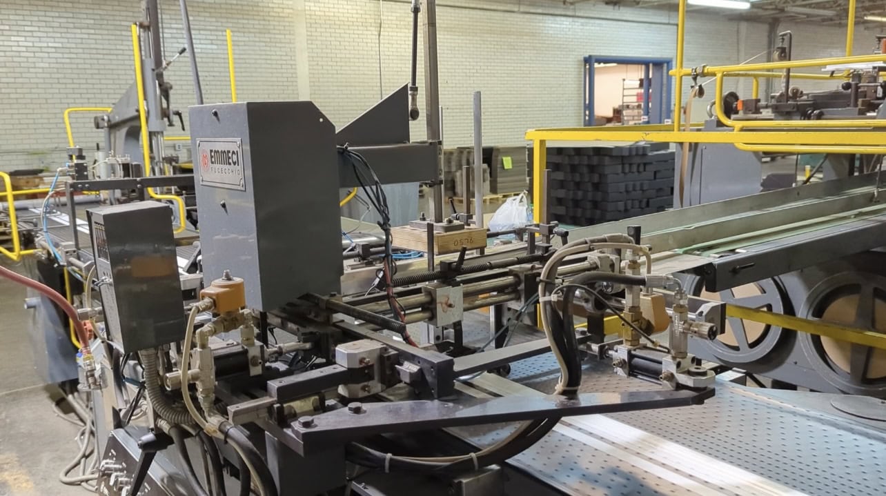 Emmeci #MC-92-HSB, Fully Automatic Rigid Box Line, Wrapper Discharge, 110 PSI - Image 4