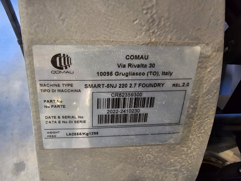 Comau Smart5 #NJ-220-2.7, 6-Axis foundry robot arm, 165 Kg wrist payload, new surplus, 2022 - Image 3