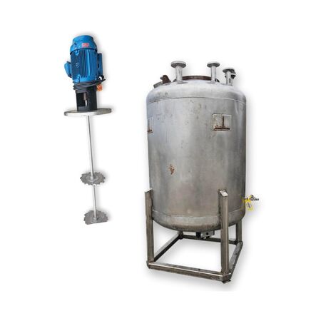 590 gallon Stainless Steel single wall liquid pressure rated mixing tank - Image 1